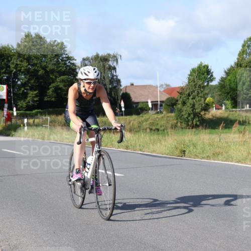 25.08.2024 - Elbe Triathlon Hamburg Fuchs,  Jonas http://msf.ph/oto/6847631 25.08.2024 09:51:58 Radfahren 331, 529, 126, 349 meine-sportfotos.de