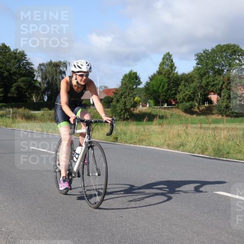 25.08.2024 - Elbe Triathlon Hamburg Fuchs,  Jonas http://msf.ph/oto/6847637 25.08.2024 09:51:58 Radfahren 331, 529, 126, 349 meine-sportfotos.de