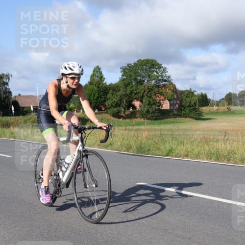 25.08.2024 - Elbe Triathlon Hamburg Fuchs,  Jonas http://msf.ph/oto/6847644 25.08.2024 09:51:58 Radfahren 331, 529, 126, 349 meine-sportfotos.de