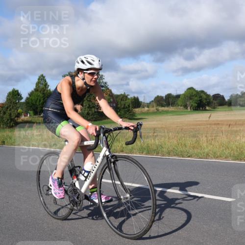 25.08.2024 - Elbe Triathlon Hamburg Fuchs,  Jonas http://msf.ph/oto/6847648 25.08.2024 09:51:58 Radfahren 331, 529, 126, 349 meine-sportfotos.de