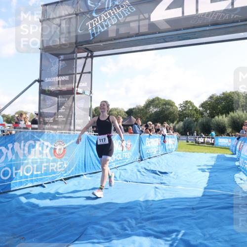 25.08.2024 - Elbe Triathlon Hamburg H.Heesch http://msf.ph/oto/6847673 25.08.2024 10:41:32 Ziel 117 meine-sportfotos.de