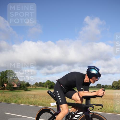 25.08.2024 - Elbe Triathlon Hamburg Fuchs,  Jonas http://msf.ph/oto/6847680 25.08.2024 09:52:05 Radfahren 349, 369, 367, 155 meine-sportfotos.de