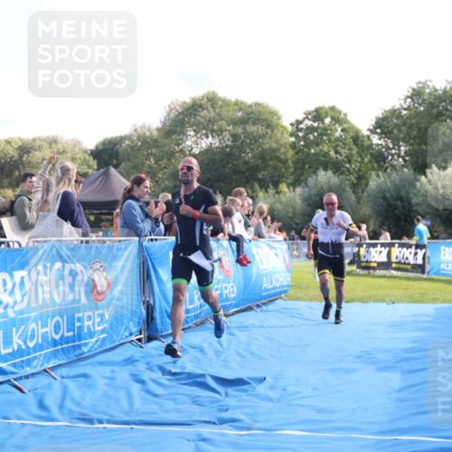 25.08.2024 - Elbe Triathlon Hamburg H.Heesch http://msf.ph/oto/6847710 25.08.2024 10:42:22 Ziel 72, 158, 274 meine-sportfotos.de