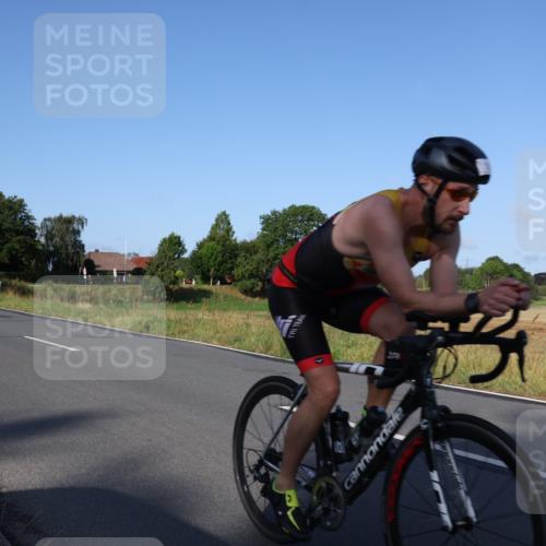 25.08.2024 - Elbe Triathlon Hamburg Fuchs,  Jonas http://msf.ph/oto/6847717 25.08.2024 09:10:01 Radfahren 45, 76, 202, 95, 166 meine-sportfotos.de