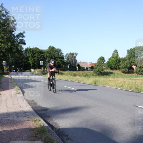 25.08.2024 - Elbe Triathlon Hamburg Fuchs,  Jonas http://msf.ph/oto/6847746 25.08.2024 09:10:03 Radfahren 45, 76, 202, 95, 166, 64, 248 meine-sportfotos.de