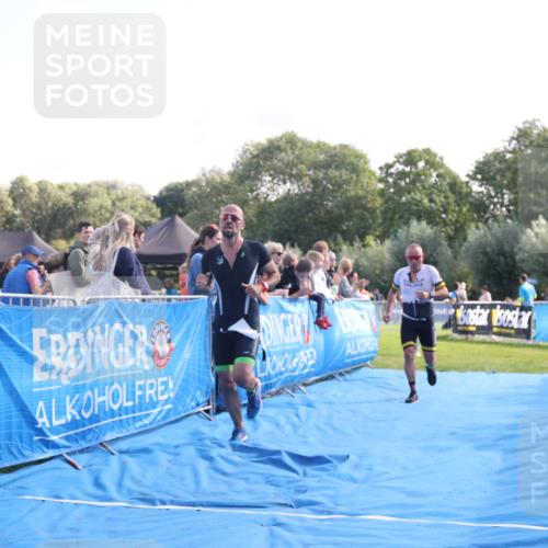 25.08.2024 - Elbe Triathlon Hamburg H.Heesch http://msf.ph/oto/6847749 25.08.2024 10:42:23 Ziel 72, 158, 274 meine-sportfotos.de