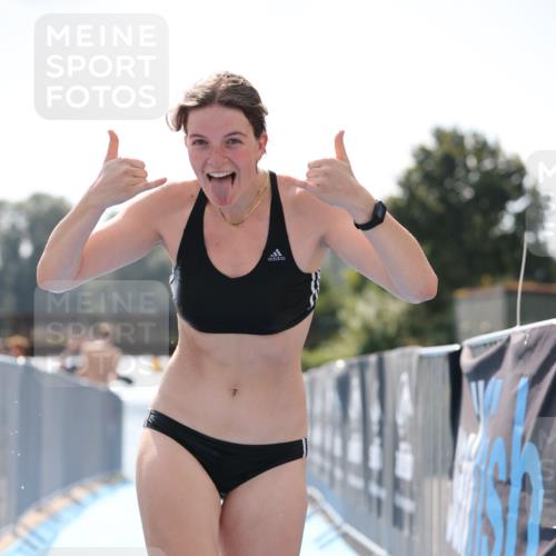 25.08.2024 - Elbe Triathlon Hamburg H.Heesch http://msf.ph/oto/6847752 25.08.2024 14:58:46 Schwimmen  meine-sportfotos.de