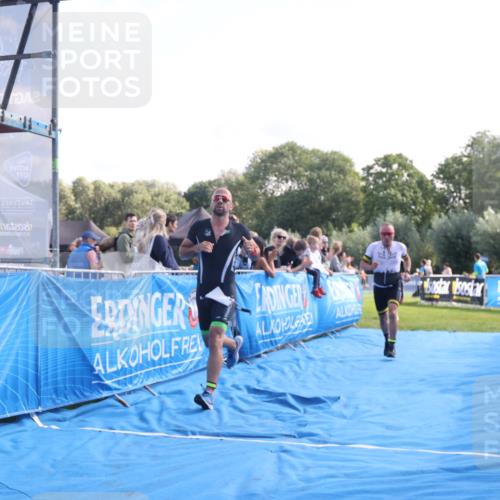 25.08.2024 - Elbe Triathlon Hamburg H.Heesch http://msf.ph/oto/6847777 25.08.2024 10:42:23 Ziel 72, 158, 274 meine-sportfotos.de