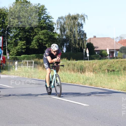 25.08.2024 - Elbe Triathlon Hamburg Fuchs,  Jonas http://msf.ph/oto/6847805 25.08.2024 09:10:07 Radfahren 202, 95, 166, 64, 248, 60 meine-sportfotos.de