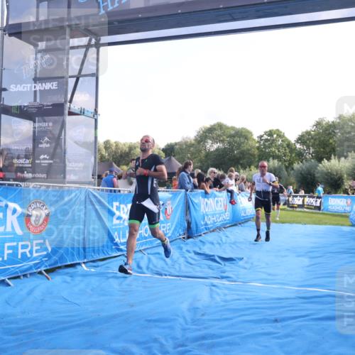 25.08.2024 - Elbe Triathlon Hamburg H.Heesch http://msf.ph/oto/6847827 25.08.2024 10:42:23 Ziel 72, 158, 274 meine-sportfotos.de