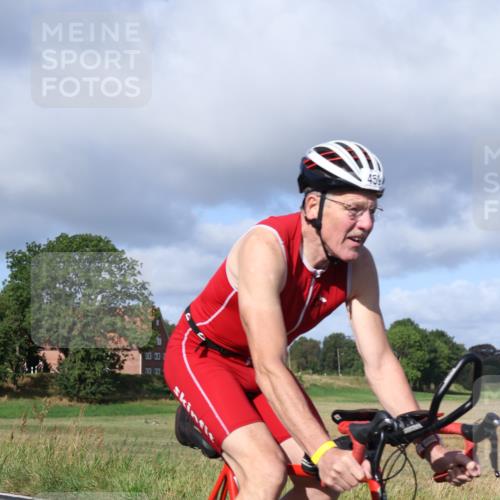25.08.2024 - Elbe Triathlon Hamburg Fuchs,  Jonas http://msf.ph/oto/6847832 25.08.2024 09:52:21 Radfahren 459 meine-sportfotos.de