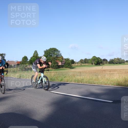 25.08.2024 - Elbe Triathlon Hamburg Fuchs,  Jonas http://msf.ph/oto/6847837 25.08.2024 09:10:07 Radfahren 202, 95, 166, 64, 248, 60 meine-sportfotos.de