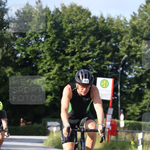 25.08.2024 - Elbe Triathlon Hamburg Fuchs,  Jonas http://msf.ph/oto/6847845 25.08.2024 09:52:32 Radfahren 389, 289, 426, 527, 309 meine-sportfotos.de