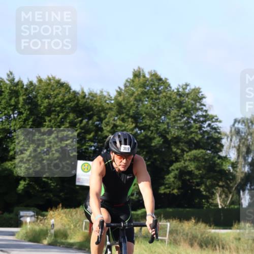 25.08.2024 - Elbe Triathlon Hamburg Fuchs,  Jonas http://msf.ph/oto/6847856 25.08.2024 09:52:32 Radfahren 389, 289, 426, 527, 309 meine-sportfotos.de