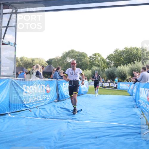 25.08.2024 - Elbe Triathlon Hamburg H.Heesch http://msf.ph/oto/6847867 25.08.2024 10:42:24 Ziel 72, 158, 274 meine-sportfotos.de