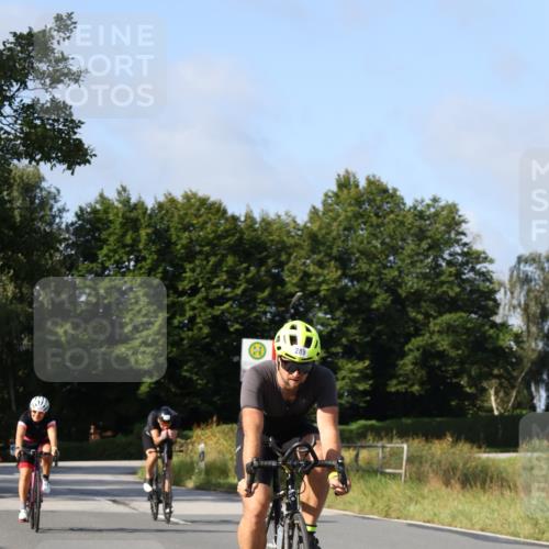 25.08.2024 - Elbe Triathlon Hamburg Fuchs,  Jonas http://msf.ph/oto/6847868 25.08.2024 09:52:33 Radfahren 389, 289, 426, 527, 309 meine-sportfotos.de