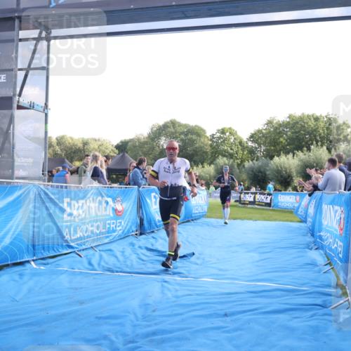 25.08.2024 - Elbe Triathlon Hamburg H.Heesch http://msf.ph/oto/6847873 25.08.2024 10:42:24 Ziel 72, 158, 274 meine-sportfotos.de