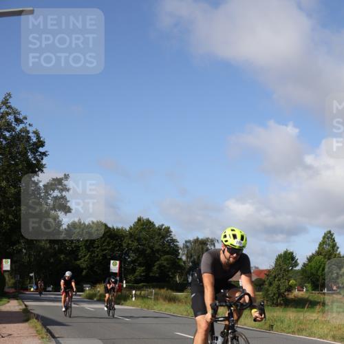 25.08.2024 - Elbe Triathlon Hamburg Fuchs,  Jonas http://msf.ph/oto/6847884 25.08.2024 09:52:34 Radfahren 389, 289, 426, 527, 309 meine-sportfotos.de