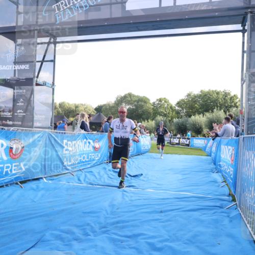25.08.2024 - Elbe Triathlon Hamburg H.Heesch http://msf.ph/oto/6847897 25.08.2024 10:42:24 Ziel 72, 158, 274 meine-sportfotos.de