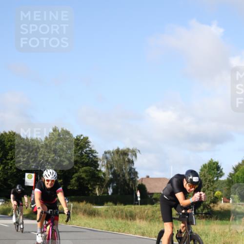 25.08.2024 - Elbe Triathlon Hamburg Fuchs,  Jonas http://msf.ph/oto/6847900 25.08.2024 09:52:35 Radfahren 389, 289, 426, 527, 309 meine-sportfotos.de