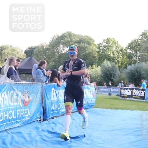 25.08.2024 - Elbe Triathlon Hamburg H.Heesch http://msf.ph/oto/6847962 25.08.2024 10:42:26 Ziel 72, 158, 274 meine-sportfotos.de