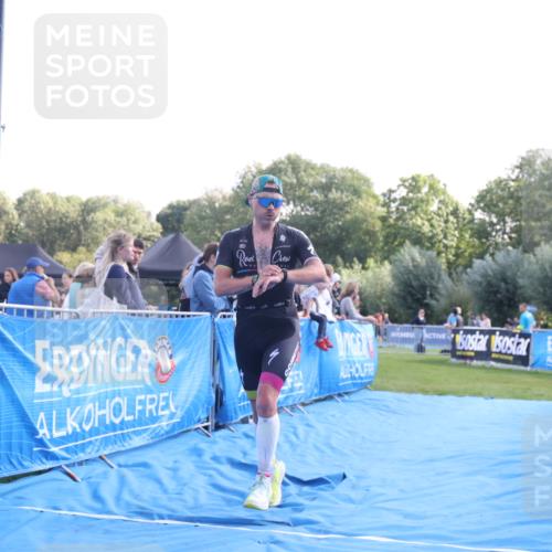 25.08.2024 - Elbe Triathlon Hamburg H.Heesch http://msf.ph/oto/6847999 25.08.2024 10:42:26 Ziel 72, 158, 274 meine-sportfotos.de