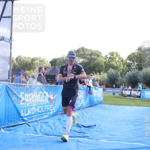 25.08.2024 - Elbe Triathlon Hamburg H.Heesch http://msf.ph/oto/6848022 25.08.2024 10:42:26 Ziel 72, 158, 274 meine-sportfotos.de