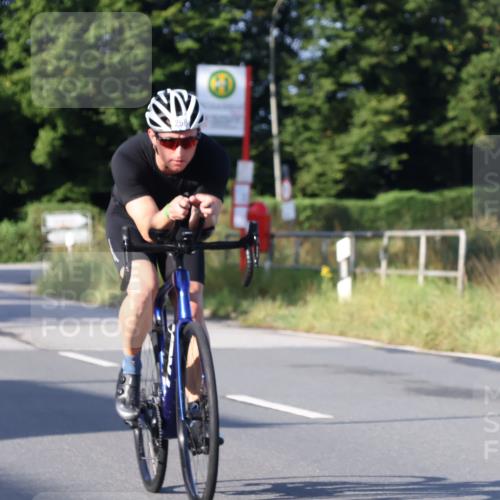 25.08.2024 - Elbe Triathlon Hamburg Fuchs,  Jonas http://msf.ph/oto/6848040 25.08.2024 09:10:25 Radfahren 35, 158, 258, 86 meine-sportfotos.de