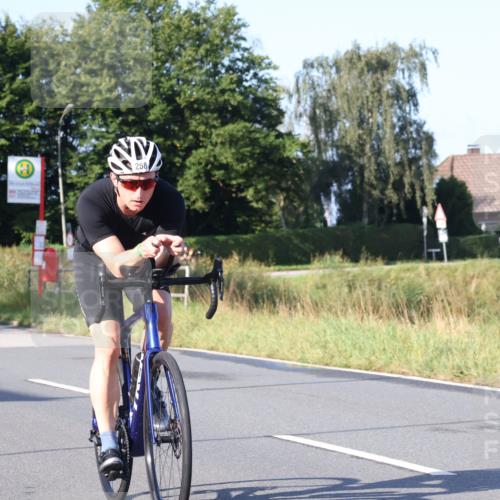 25.08.2024 - Elbe Triathlon Hamburg Fuchs,  Jonas http://msf.ph/oto/6848050 25.08.2024 09:10:25 Radfahren 35, 158, 258, 86 meine-sportfotos.de
