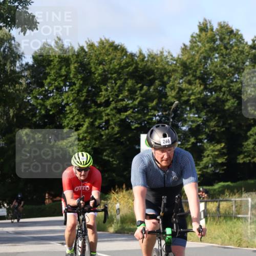 25.08.2024 - Elbe Triathlon Hamburg Fuchs,  Jonas http://msf.ph/oto/6848053 25.08.2024 09:52:54 Radfahren 246, 427, 347 meine-sportfotos.de