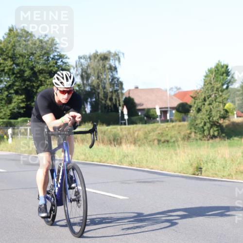 25.08.2024 - Elbe Triathlon Hamburg Fuchs,  Jonas http://msf.ph/oto/6848055 25.08.2024 09:10:25 Radfahren 35, 158, 258, 86 meine-sportfotos.de
