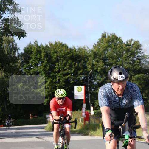 25.08.2024 - Elbe Triathlon Hamburg Fuchs,  Jonas http://msf.ph/oto/6848064 25.08.2024 09:52:55 Radfahren 246, 427, 347, 519 meine-sportfotos.de