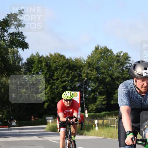 25.08.2024 - Elbe Triathlon Hamburg Fuchs,  Jonas http://msf.ph/oto/6848067 25.08.2024 09:52:55 Radfahren 246, 427, 347, 519 meine-sportfotos.de