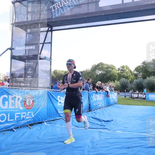 25.08.2024 - Elbe Triathlon Hamburg H.Heesch http://msf.ph/oto/6848076 25.08.2024 10:42:27 Ziel 72, 158, 274 meine-sportfotos.de