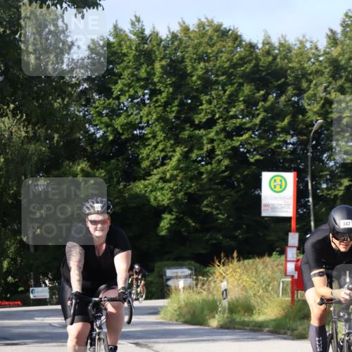 25.08.2024 - Elbe Triathlon Hamburg Fuchs,  Jonas http://msf.ph/oto/6848085 25.08.2024 09:53:00 Radfahren 246, 427, 347, 519, 310, 403 meine-sportfotos.de