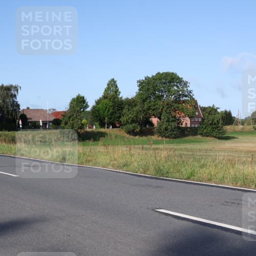 25.08.2024 - Elbe Triathlon Hamburg Fuchs,  Jonas http://msf.ph/oto/6848104 25.08.2024 09:10:29 Radfahren 258, 86, 94 meine-sportfotos.de