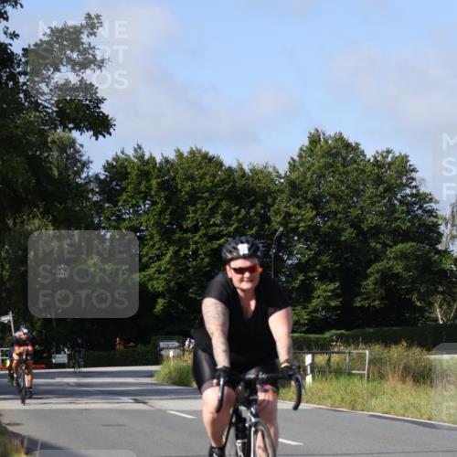 25.08.2024 - Elbe Triathlon Hamburg Fuchs,  Jonas http://msf.ph/oto/6848109 25.08.2024 09:53:01 Radfahren 427, 347, 519, 310, 403 meine-sportfotos.de