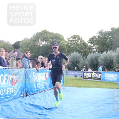 25.08.2024 - Elbe Triathlon Hamburg H.Heesch http://msf.ph/oto/6848167 25.08.2024 10:42:38 Ziel 330 meine-sportfotos.de