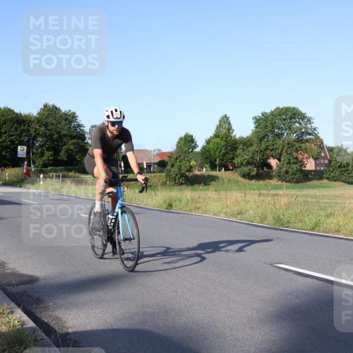 25.08.2024 - Elbe Triathlon Hamburg Fuchs,  Jonas http://msf.ph/oto/6848183 25.08.2024 09:10:39 Radfahren 94, 222, 309, 122 meine-sportfotos.de