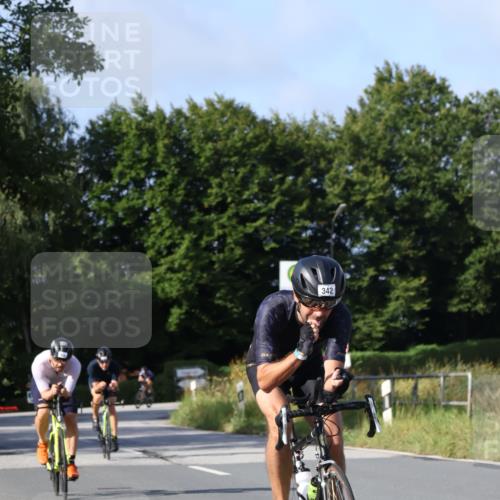 25.08.2024 - Elbe Triathlon Hamburg Fuchs,  Jonas http://msf.ph/oto/6848196 25.08.2024 09:53:08 Radfahren 310, 403, 342, 404, 465, 123 meine-sportfotos.de