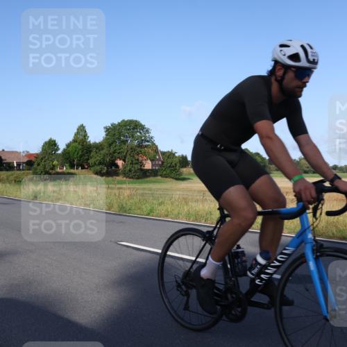 25.08.2024 - Elbe Triathlon Hamburg Fuchs,  Jonas http://msf.ph/oto/6848206 25.08.2024 09:10:40 Radfahren 94, 222, 309, 122, 74 meine-sportfotos.de