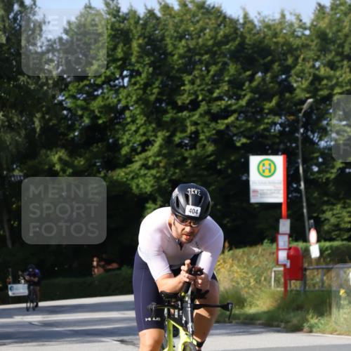 25.08.2024 - Elbe Triathlon Hamburg Fuchs,  Jonas http://msf.ph/oto/6848215 25.08.2024 09:53:09 Radfahren 310, 403, 342, 404, 465, 123, 479 meine-sportfotos.de