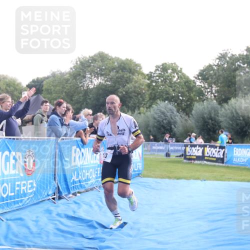 25.08.2024 - Elbe Triathlon Hamburg H.Heesch http://msf.ph/oto/6848314 25.08.2024 10:43:04 Ziel 73 meine-sportfotos.de