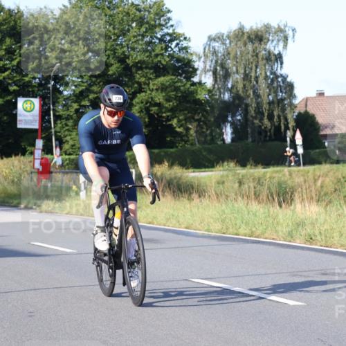 25.08.2024 - Elbe Triathlon Hamburg Fuchs,  Jonas http://msf.ph/oto/6848350 25.08.2024 09:10:48 Radfahren 309, 122, 74, 230, 77 meine-sportfotos.de