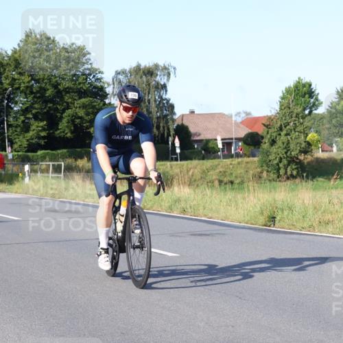 25.08.2024 - Elbe Triathlon Hamburg Fuchs,  Jonas http://msf.ph/oto/6848360 25.08.2024 09:10:48 Radfahren 309, 122, 74, 230, 77 meine-sportfotos.de