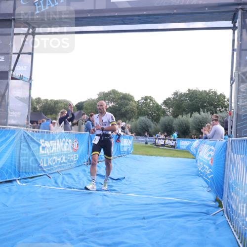 25.08.2024 - Elbe Triathlon Hamburg H.Heesch http://msf.ph/oto/6848380 25.08.2024 10:43:05 Ziel 73 meine-sportfotos.de