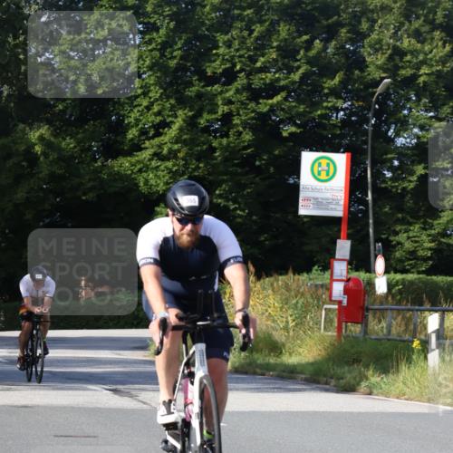 25.08.2024 - Elbe Triathlon Hamburg Fuchs,  Jonas http://msf.ph/oto/6848408 25.08.2024 09:53:24 Radfahren 553, 419, 226, 365, 451 meine-sportfotos.de