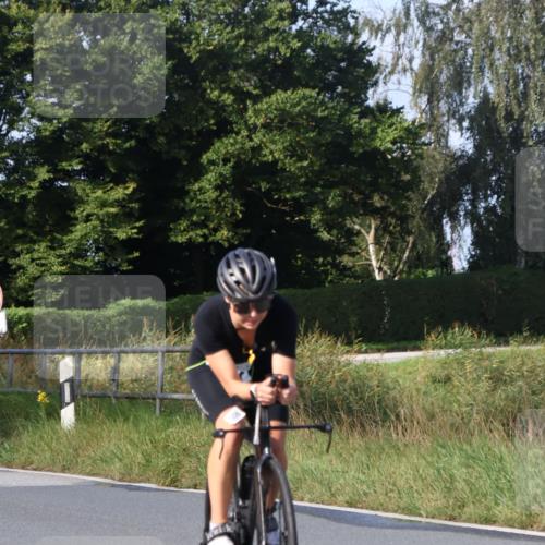 25.08.2024 - Elbe Triathlon Hamburg Fuchs,  Jonas http://msf.ph/oto/6848464 25.08.2024 09:53:36 Radfahren 506 meine-sportfotos.de