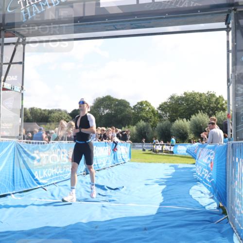 25.08.2024 - Elbe Triathlon Hamburg H.Heesch http://msf.ph/oto/6848489 25.08.2024 10:43:16 Ziel 203 meine-sportfotos.de