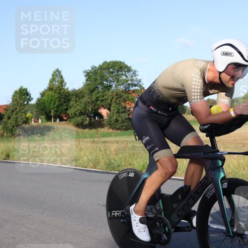 25.08.2024 - Elbe Triathlon Hamburg Fuchs,  Jonas http://msf.ph/oto/6848538 25.08.2024 09:10:59 Radfahren 238, 97, 284, 210 meine-sportfotos.de